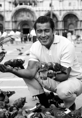 下载二维码占位